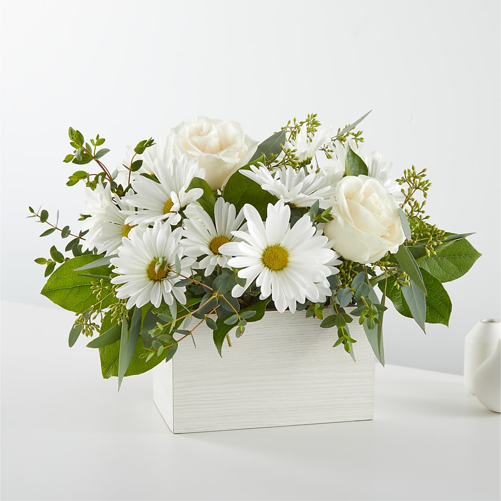Fresh Linen Box Bouquet – Morgan Hill Florist, San Jose CA